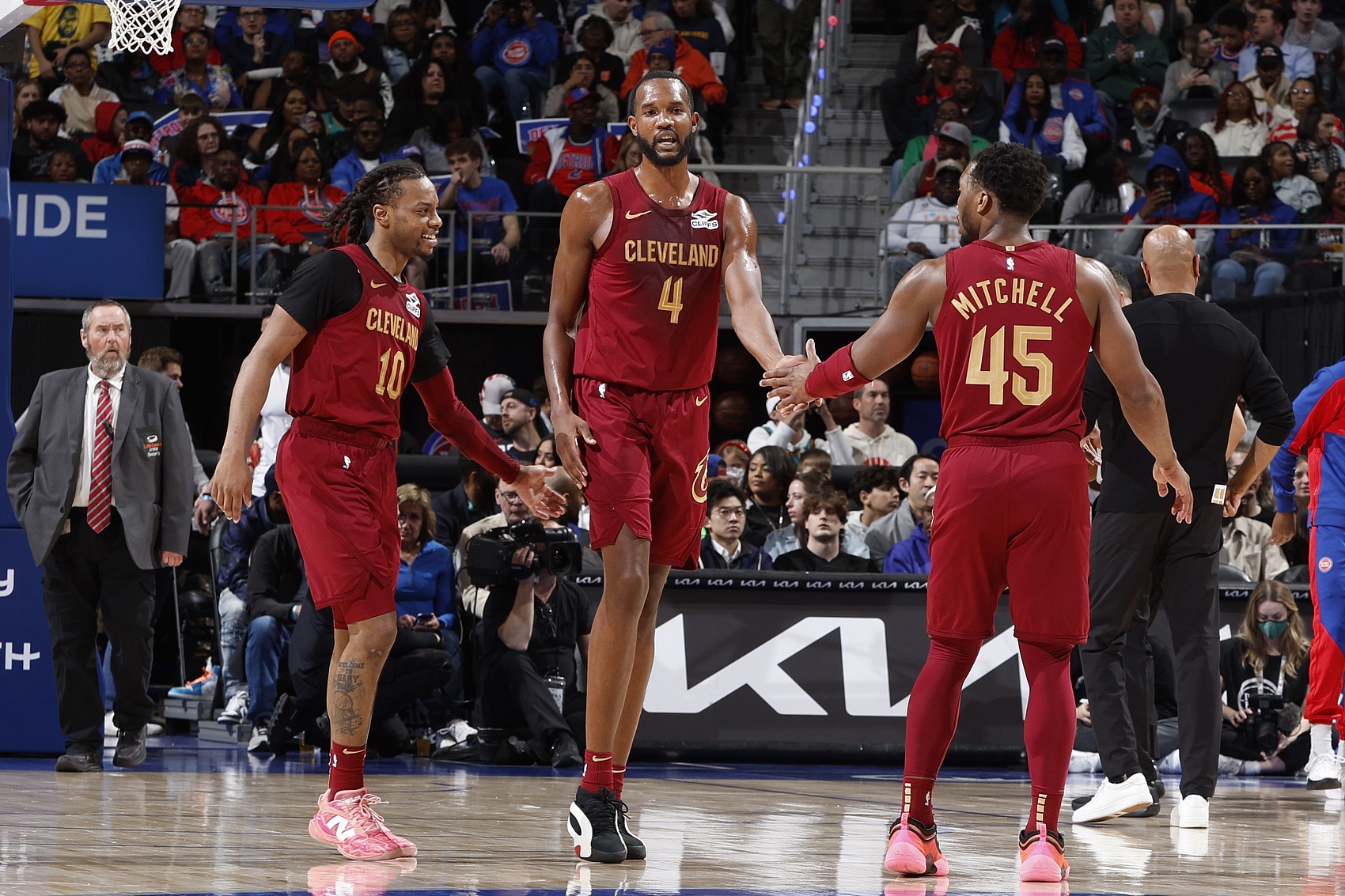 TA预测东部排名：骑士59胜23负第一 魔术纽约二三 绿军步行者掉队