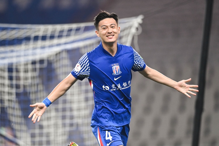 足球报：蒋圣龙肯定无缘申花新赛季首轮，李可伤势并不是太严重